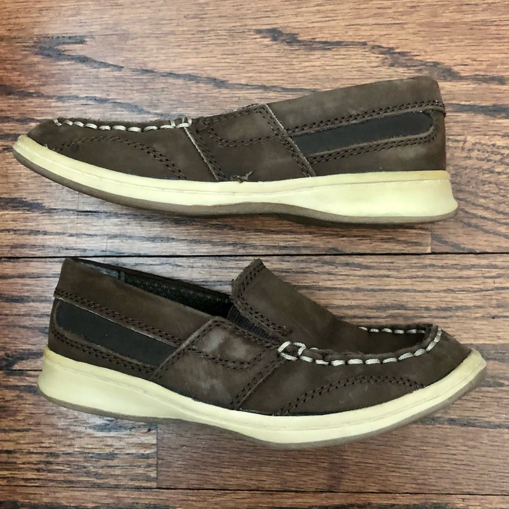 Cherokee Brown Suede Loafer. Size 11.
